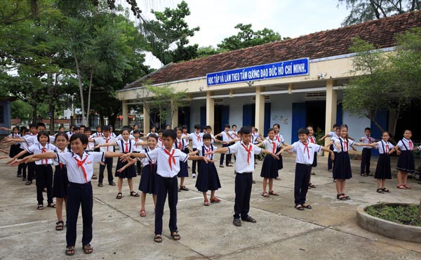 Trường Tiểu học Phước Thiện (Phước Sơn) đạt chuẩn Quốc gia mức độ 1.